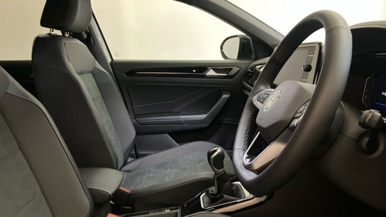 Volkswagen T-Roc 1.5 TSI Style Design 5dr Petrol Hatchback